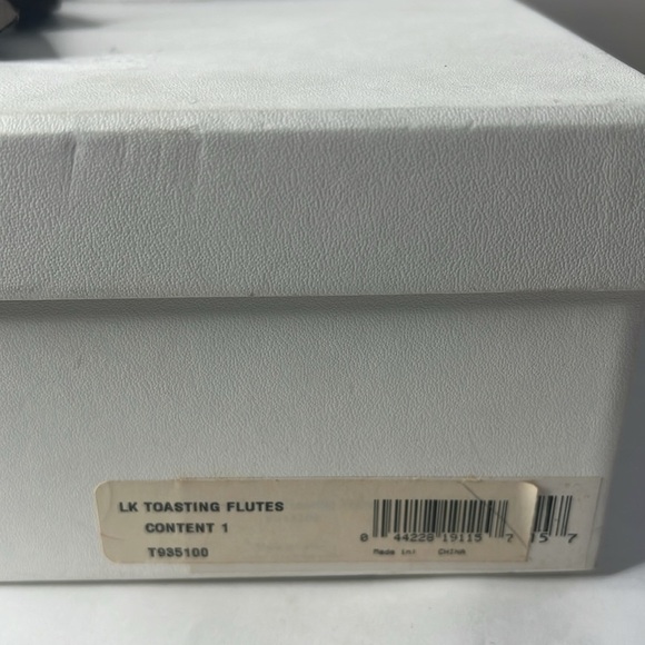 Vera Wang Pair of 2 New in Box LK 11” Toasting Flutes Crystal & Silvertone - Picture 8 of 8